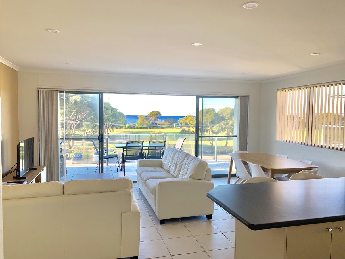 Bournda ACT Accommodation Main Beach