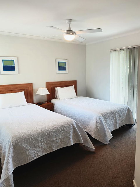 Seachange 3 - Accommodation Main Beach 6