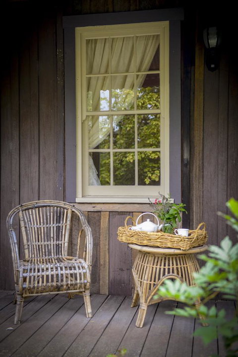 Arcadia - The Barn Cottage & Rosehill Cottage - Accommodation Main Beach 13