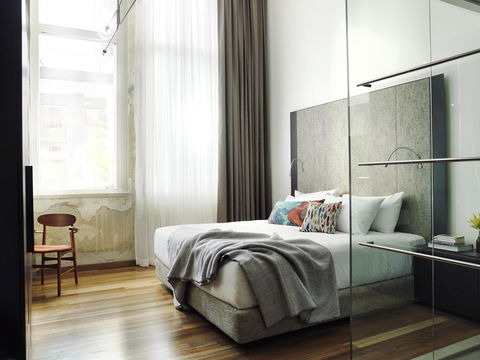 The Old Clare Hotel, Independent Collection By EVT - Accommodation Main Beach 1