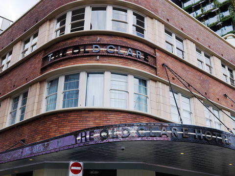 The Old Clare Hotel, Independent Collection By EVT - Accommodation Main Beach 30