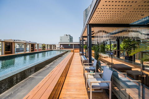 The Old Clare Hotel, Independent Collection By EVT - Accommodation Main Beach 0