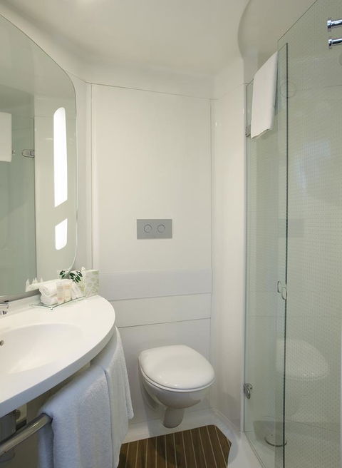 Ibis Sydney Airport - Accommodation Main Beach 2