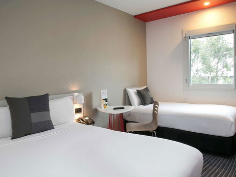 Ibis Sydney Airport - Accommodation Main Beach 33