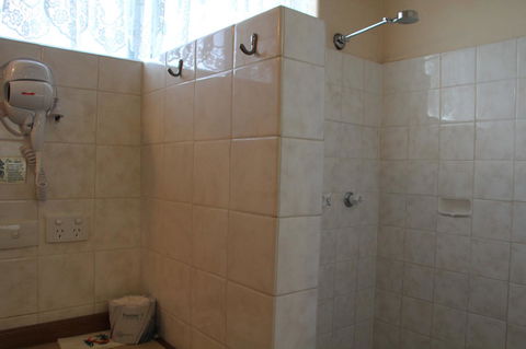 Hunter Valley Motel - Accommodation Main Beach 16
