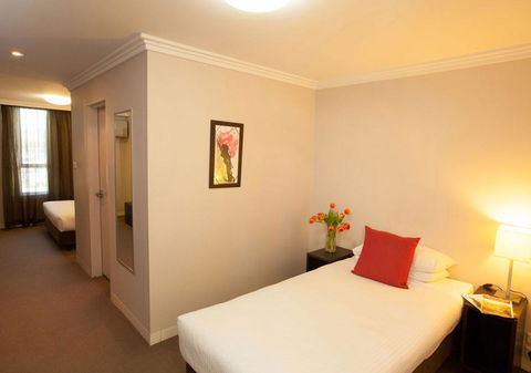 Wine Country Motor Inn - Accommodation Main Beach 26