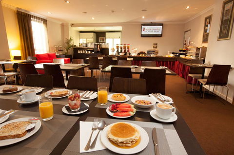 Wine Country Motor Inn - Accommodation Main Beach 9