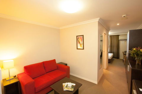 Wine Country Motor Inn - Accommodation Main Beach 25