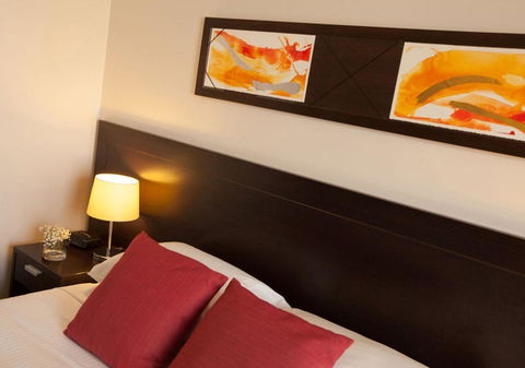 Wine Country Motor Inn - Accommodation Main Beach 22