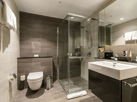 The Branksome Hotel & Residences - Accommodation Main Beach 3