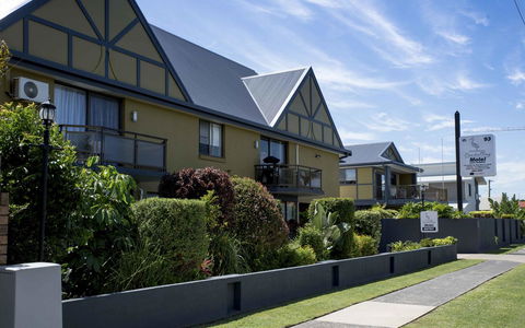 Coastal Bay Motel - Accommodation Main Beach 37