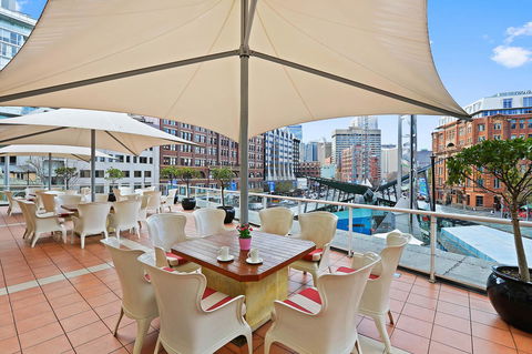 Mercure Sydney - Accommodation Main Beach 5