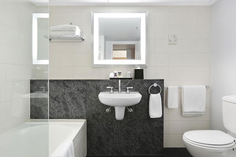 Mercure Sydney - Accommodation Main Beach 28
