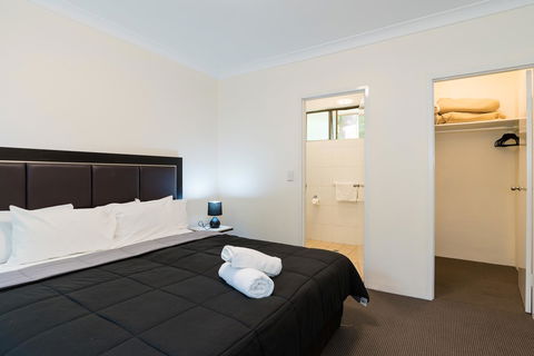 Eastwood Furnished Apartments - Accommodation Main Beach 6