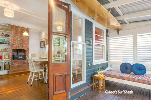 Gidget's Surf Shack - Accommodation Main Beach 3