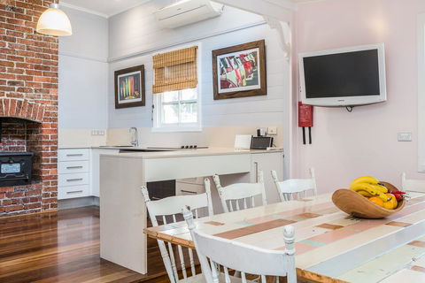 Gidget's Surf Shack - Accommodation Main Beach 18