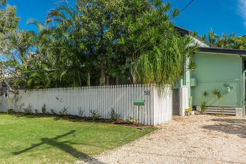 Gidget's Surf Shack - Accommodation Main Beach 27