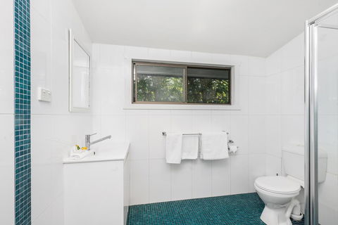 Gidget's Surf Shack - Accommodation Main Beach 25