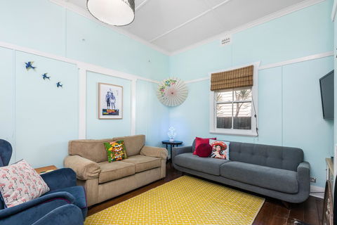 Gidget's Surf Shack - Accommodation Main Beach 9