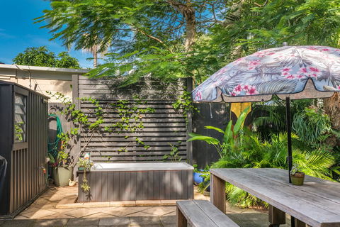 Gidget's Surf Shack - Accommodation Main Beach 15