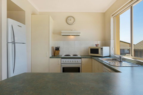 Baywatch Apartments Merimbula - Accommodation Main Beach 18
