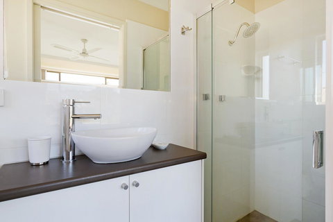 Baywatch Apartments Merimbula - Accommodation Main Beach 13