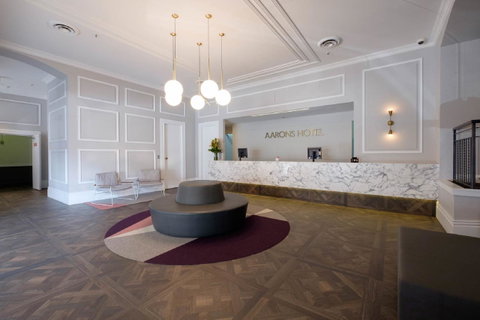 The Ultimo - Accommodation Main Beach 11