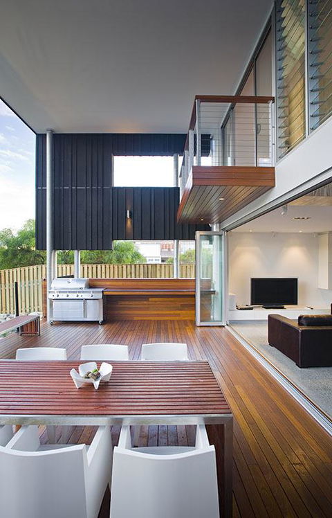 Casuarina Beachfront House - Hostie Properties - Accommodation Main Beach 6