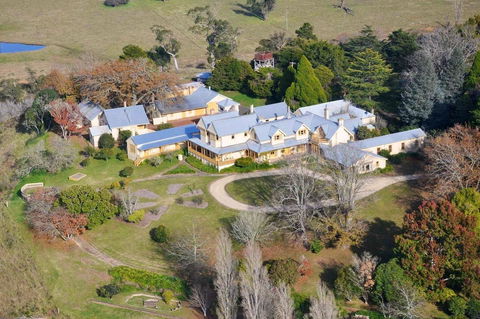 Hillview Heritage Hotel - Accommodation Main Beach 0