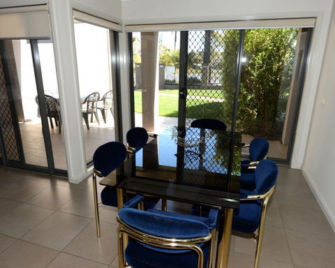 Yarrawonga Waterfront Apartments - Accommodation Main Beach 8