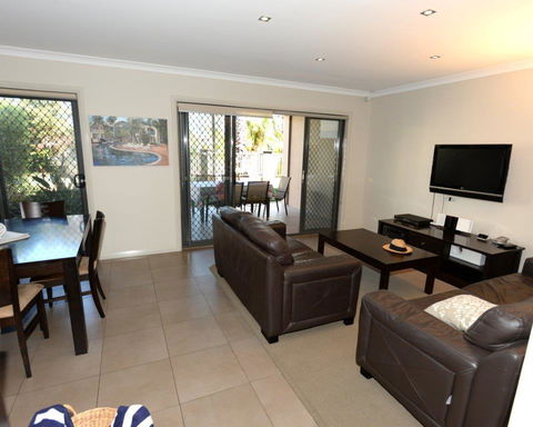 Yarrawonga Waterfront Apartments - Accommodation Main Beach 7