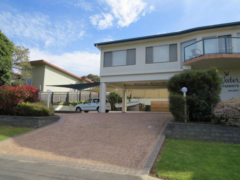 BlueWater Apartments - Accommodation Main Beach 19
