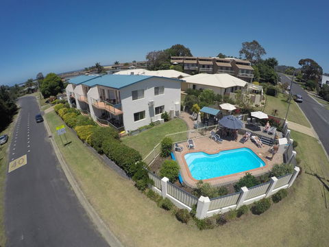 BlueWater Apartments - Accommodation Main Beach 29