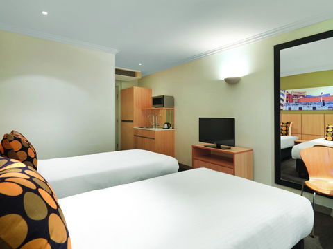 Ibis Styles Sydney Central - Accommodation Main Beach 14