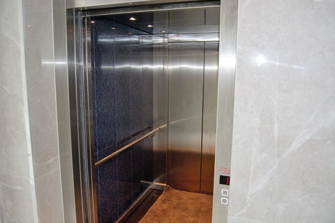 Seranin | Gordon - Accommodation Main Beach 5