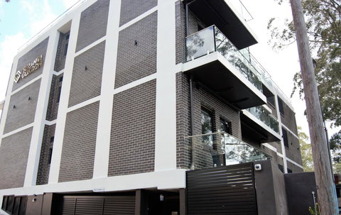 Seranin | Gordon - Accommodation Main Beach 16