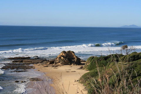 Valla's Beach House - Accommodation Main Beach 25