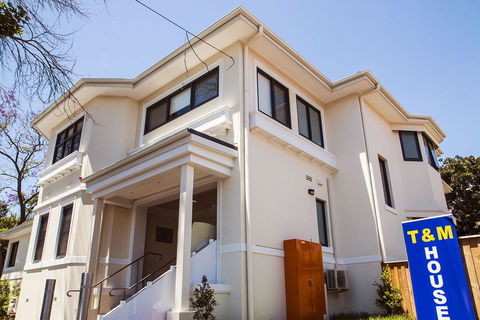 T&M HOUSE - Accommodation Main Beach 40