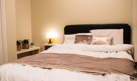 T&M HOUSE - Accommodation Main Beach 0