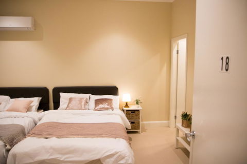 T&M HOUSE - Accommodation Main Beach 44