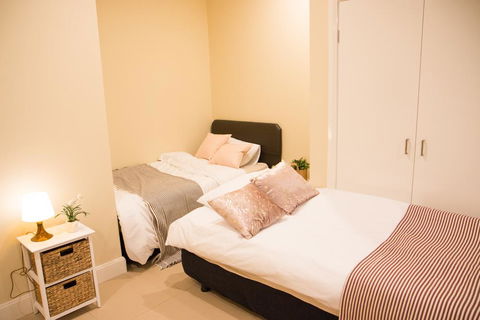 T&M HOUSE - Accommodation Main Beach 8