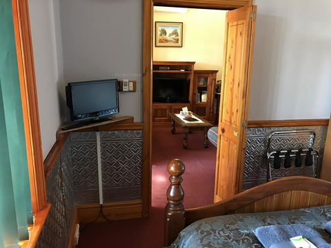 Jadan Cottages - Accommodation Main Beach 16