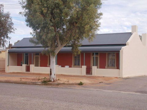 Jadan Cottages - Accommodation Main Beach 21