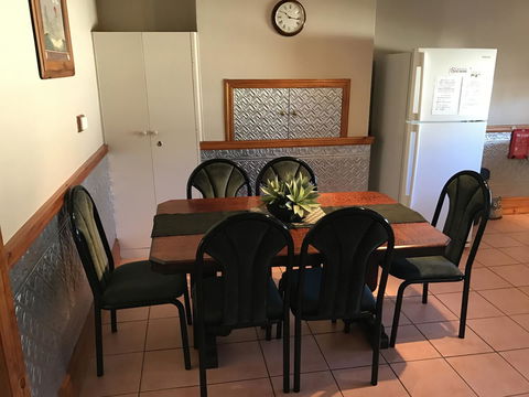 Jadan Cottages - Accommodation Main Beach 8