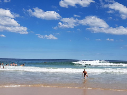 Arena Luxury Beachfront Apartment - Accommodation Main Beach 3