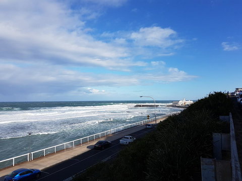 Arena Luxury Beachfront Apartment - Accommodation Main Beach 38