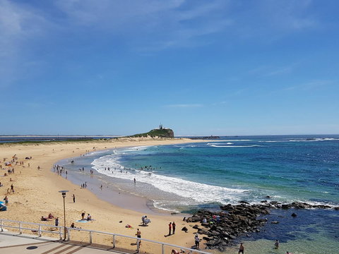 Arena Luxury Beachfront Apartment - Accommodation Main Beach 2