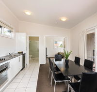 Horizon Apartments - Accommodation Main Beach