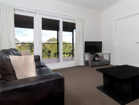 Horizon Holiday Apartments - Accommodation Main Beach 2