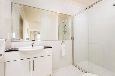 Horizon Holiday Apartments - Accommodation Main Beach 10